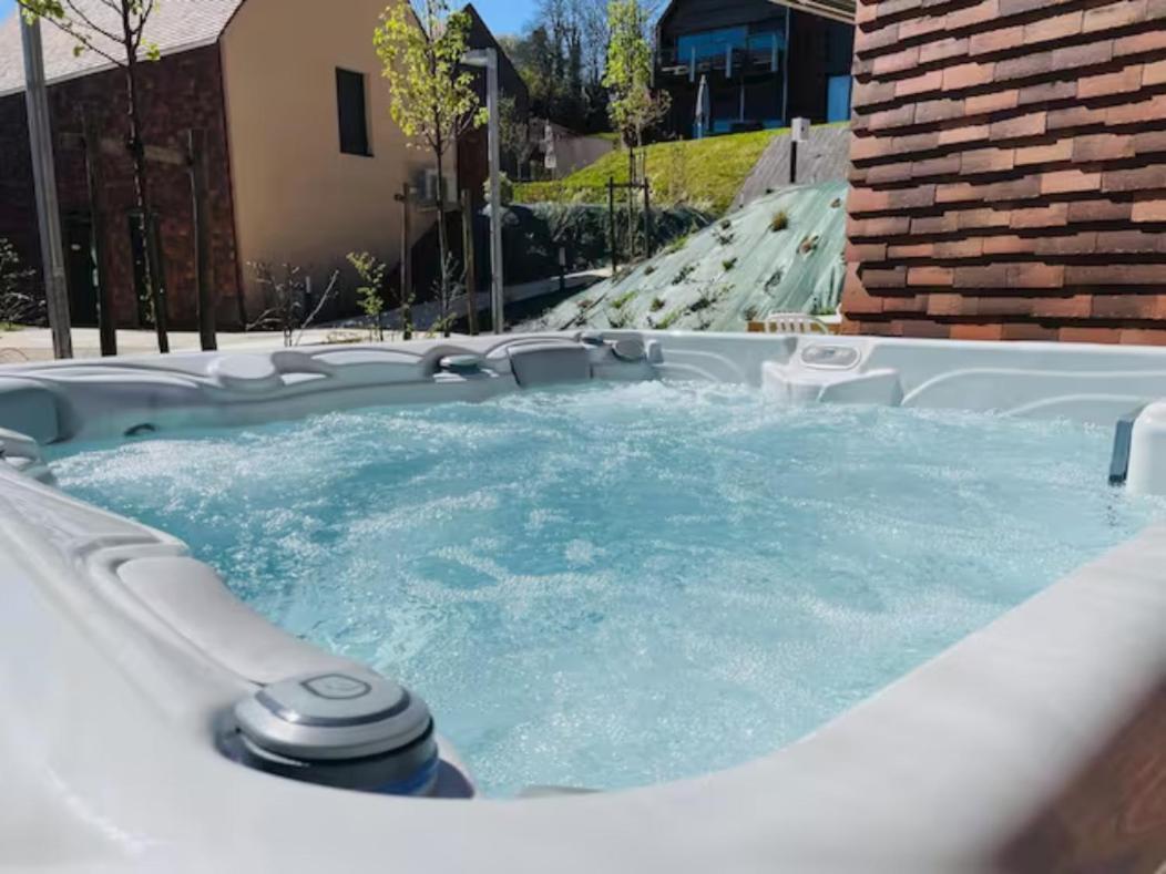 Le Viagio Superbe Appartement Avec Jacuzzi Сарла-ла-Канеда Екстер'єр фото
